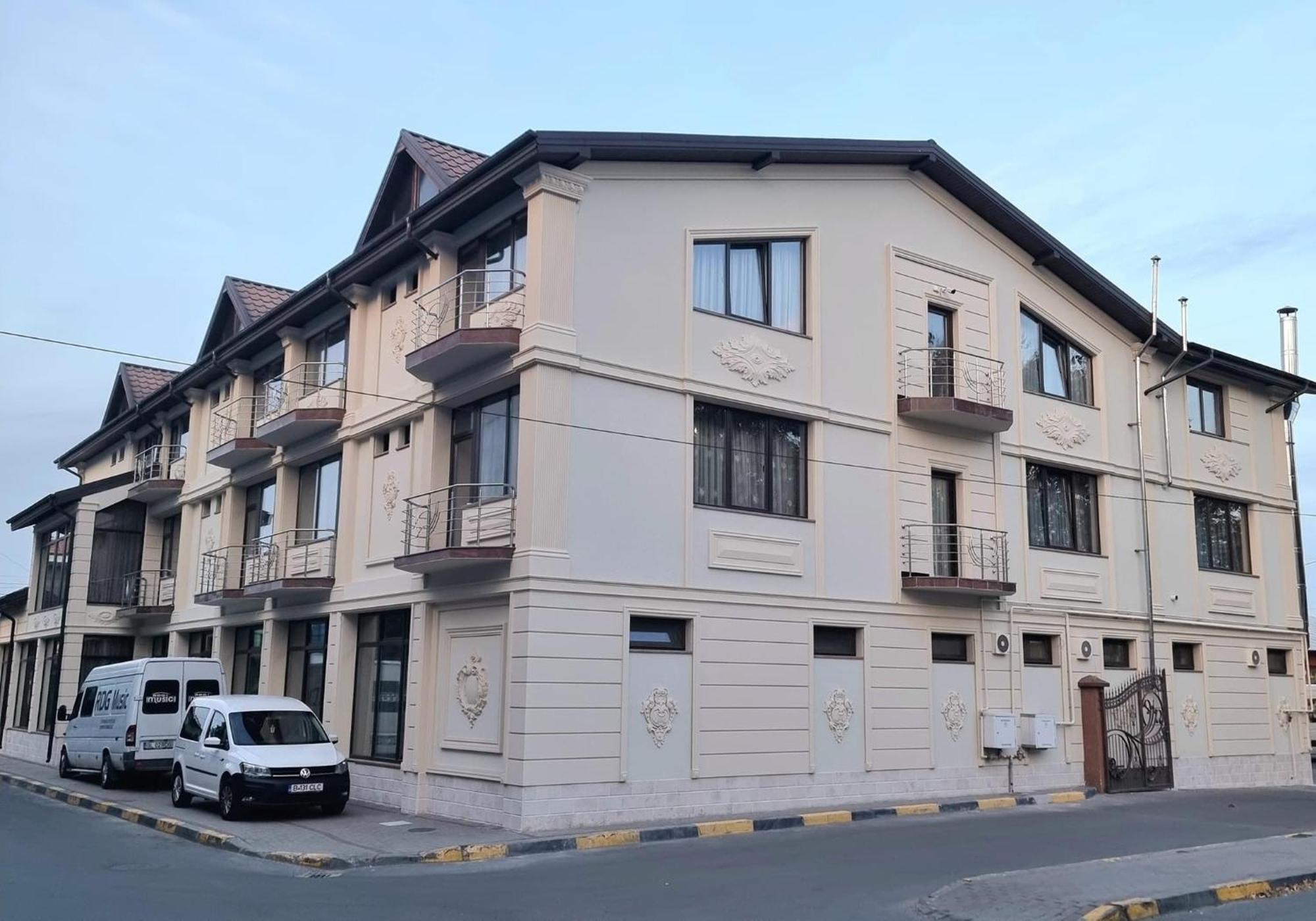Hotel Bacsoridana Tecuci エクステリア 写真