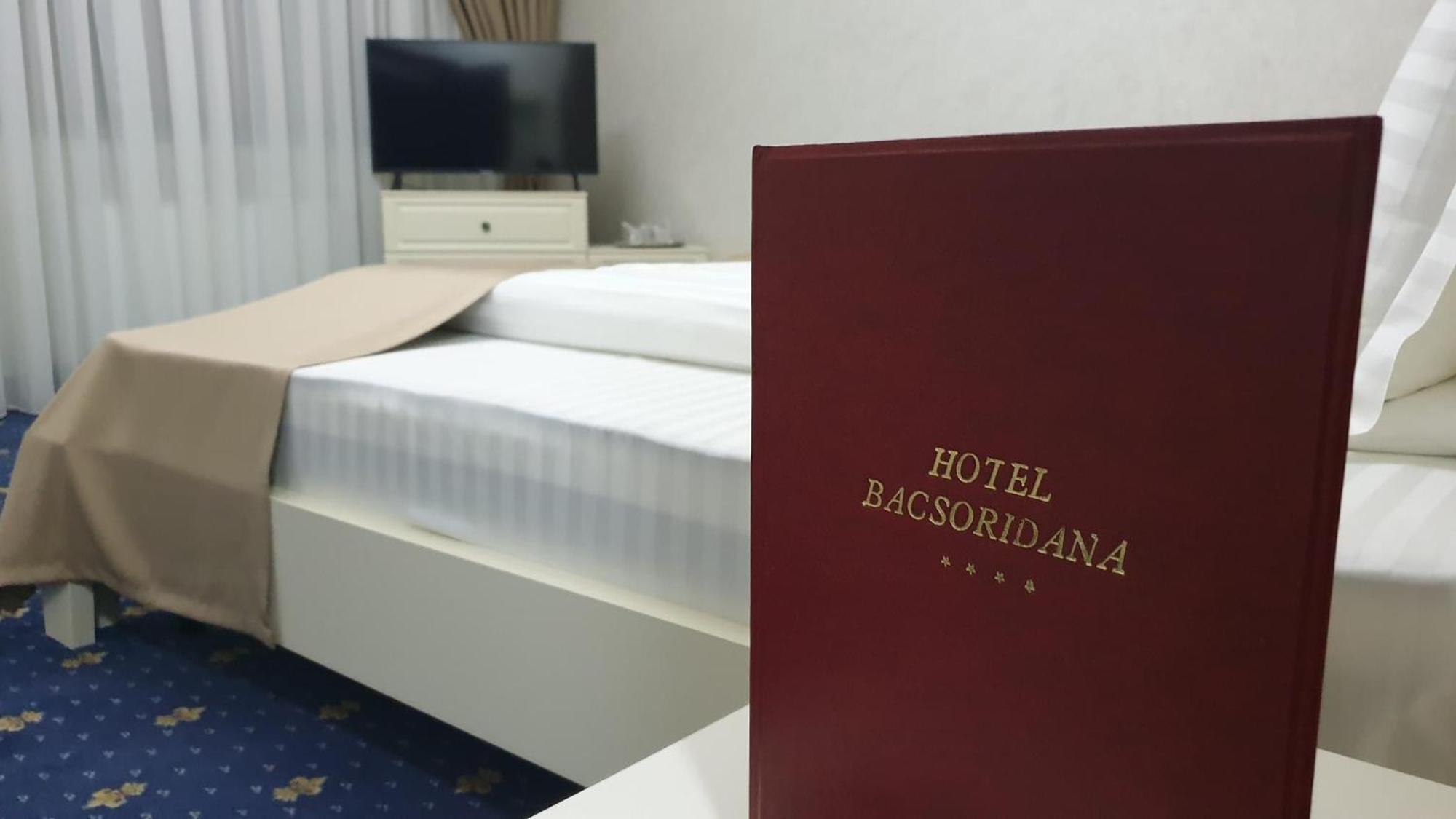 Hotel Bacsoridana Tecuci エクステリア 写真